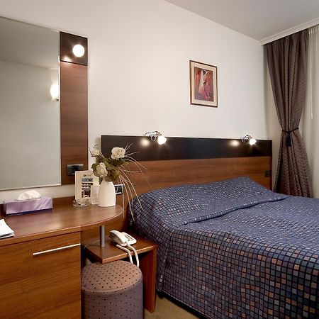 Hotel Forum - Free Parking Sófia Quarto foto